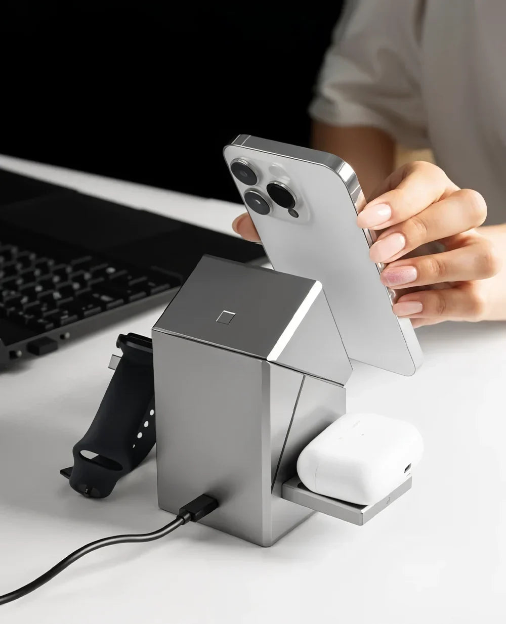 EliteVolt charging iPhone, Apple Watch and AirPods